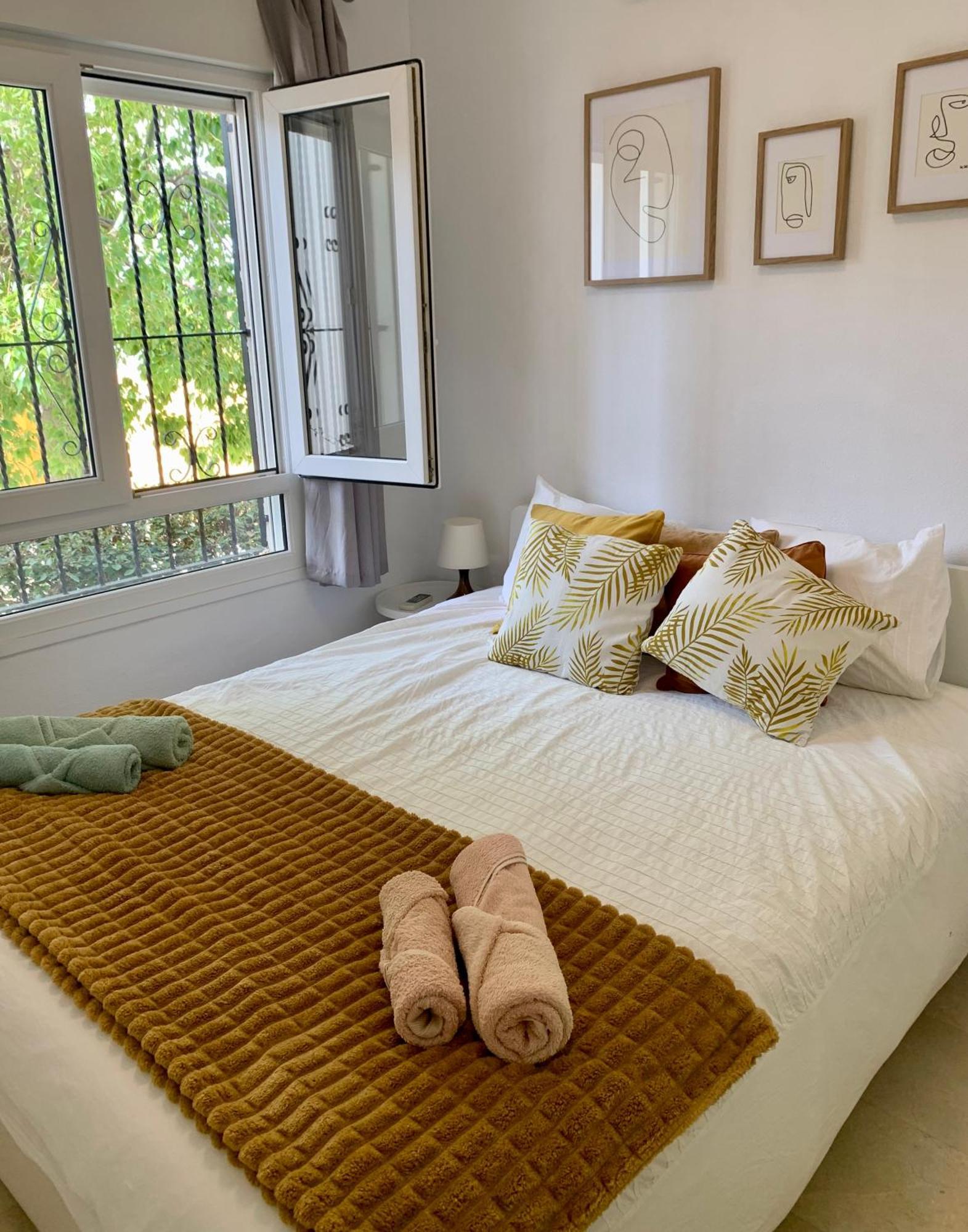Casa Leone In Het Hart Van Villamartin Ngoại thất bức ảnh